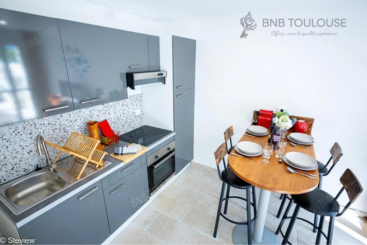 Bnb Toulouse - Refuge Urbain - Clim - Terrasse - Parking - Wifi - Proche Transports Apartman