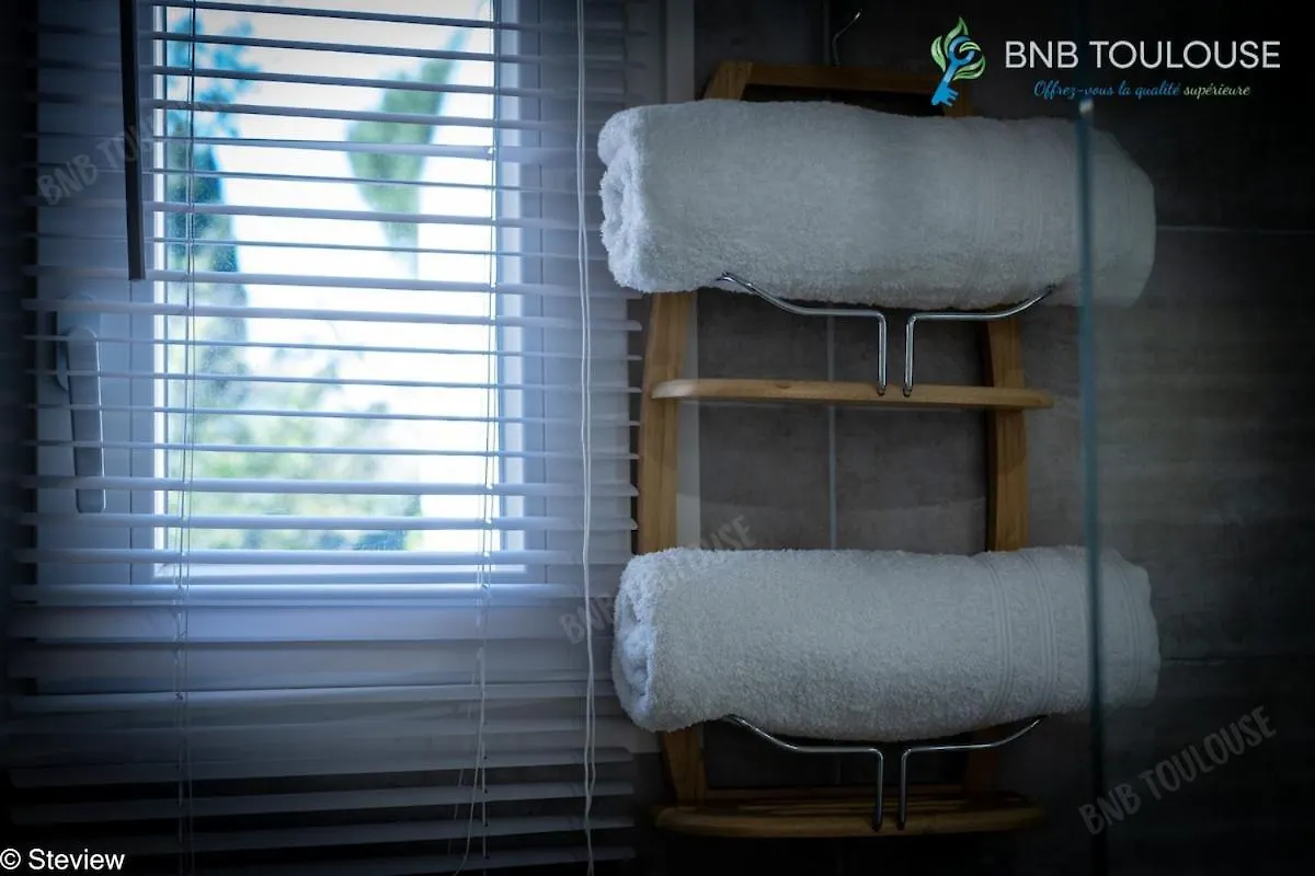 Bnb Toulouse - Refuge Urbain - Clim - Terrasse - Parking - Wifi - Proche Transports 0*,  Franciaország