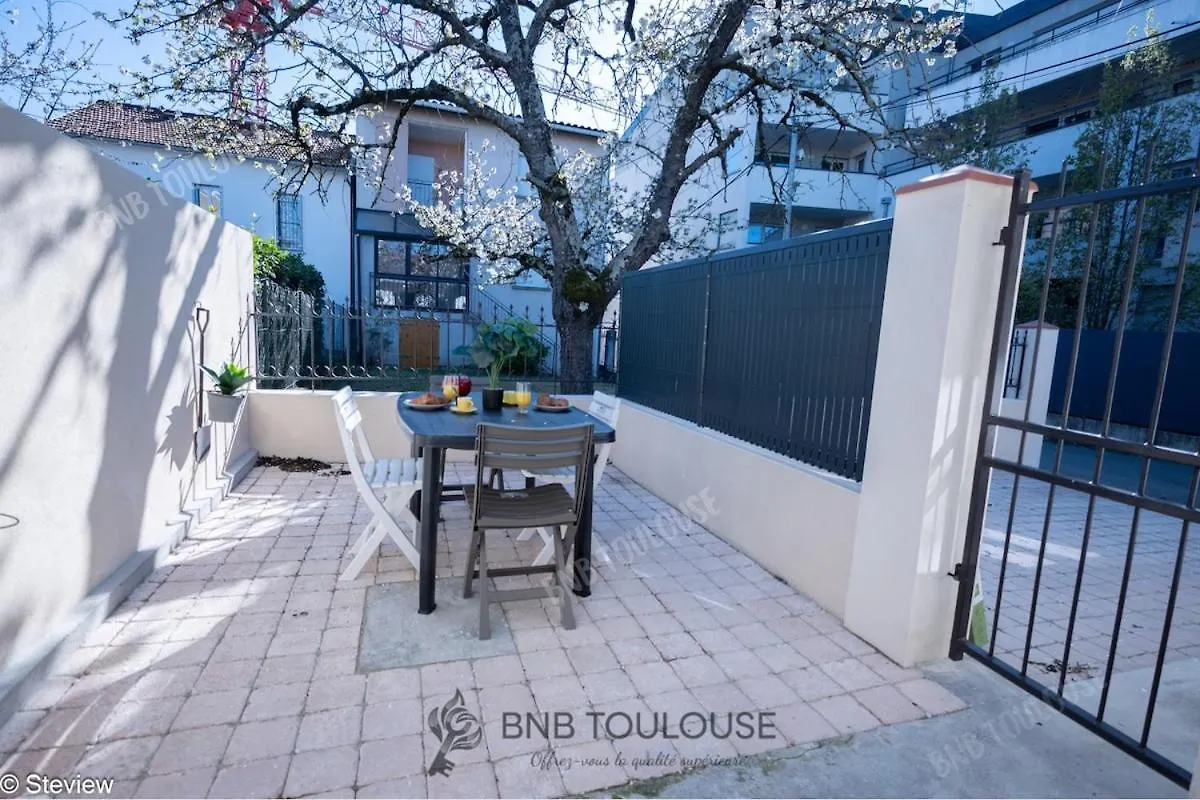 Bnb Toulouse - Refuge Urbain - Clim - Terrasse - Parking - Wifi - Proche Transports Apartman