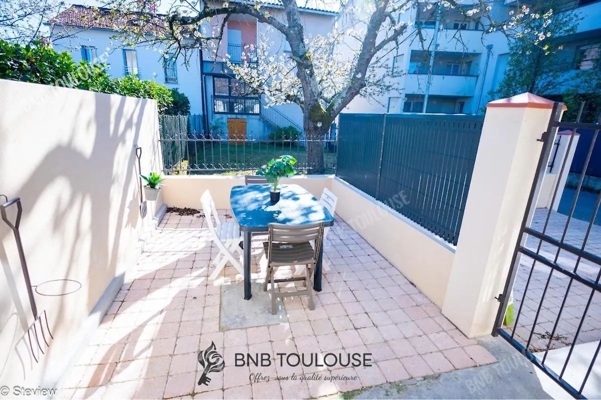 Bnb Toulouse - Refuge Urbain - Clim - Terrasse - Parking - Wifi - Proche Transports 0*,